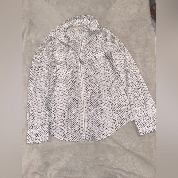 NWOT Michael Kors White and Black Snakeskin Printed Zip Up Blouse - Picture 1 of 6